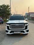 Аренда авто / Прокат Toyota Land Cruiser 300 с водителем кортедж