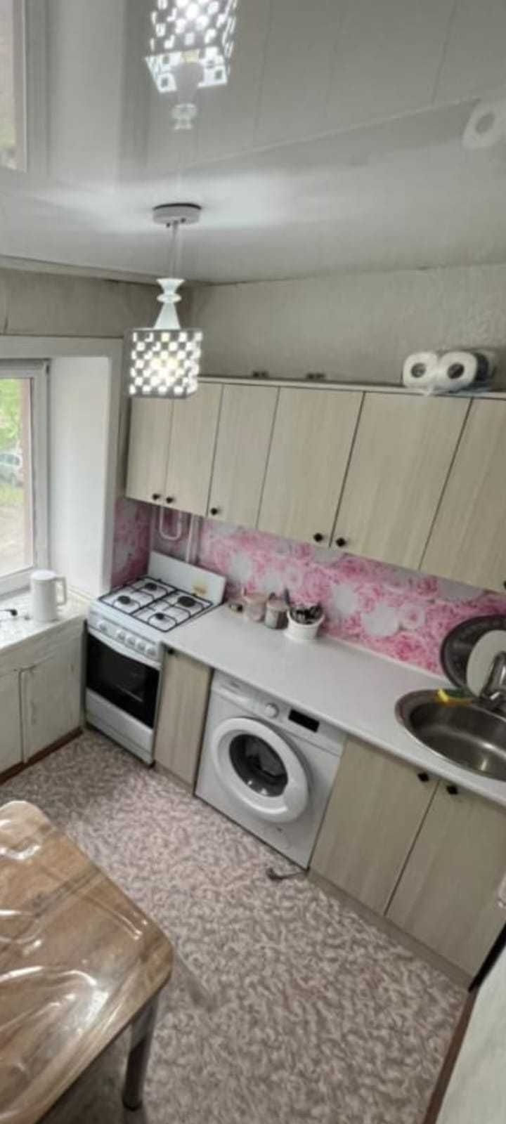 Продам  2 комнатную  квартиру  район 3 гор больницы