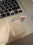 AirPods 2 Series /GT2D79V8LX2Y / Apple Original