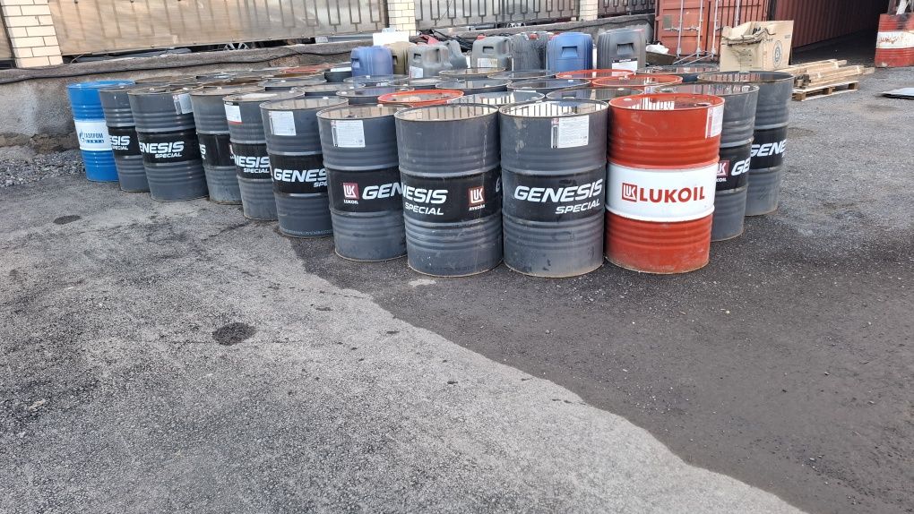 Продам бочки 50-200л