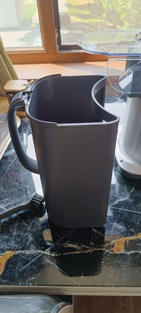 Соковыжималка KENWOOD JE850 серебристый