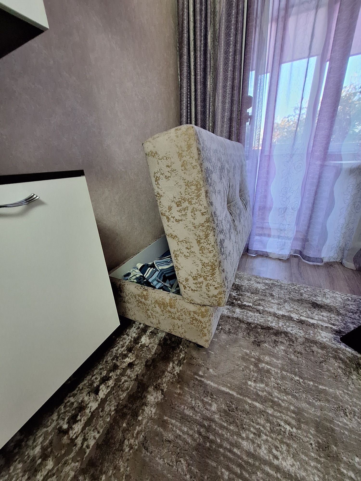 Продам мебельный пуфик