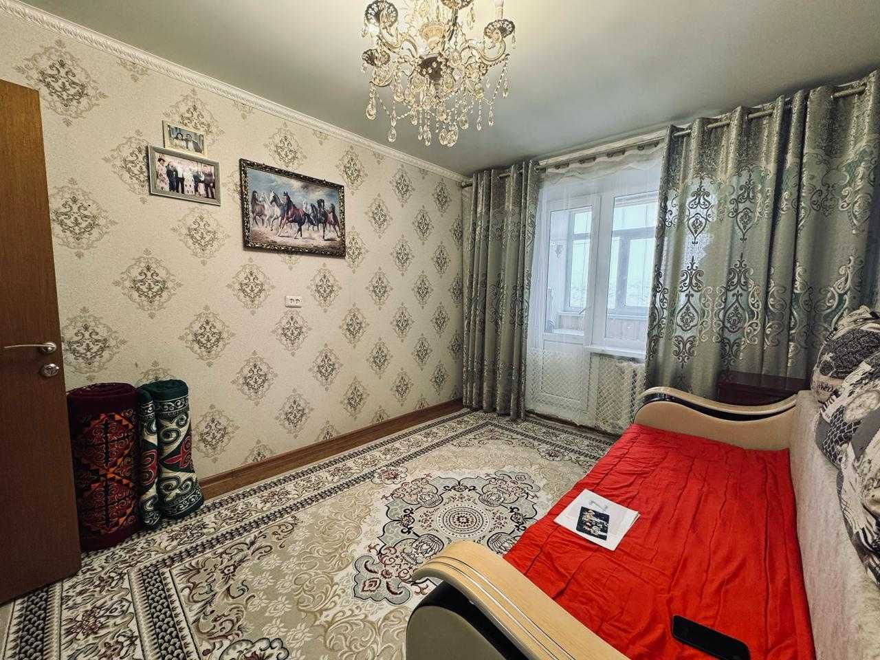 Продам 3х комн квартиру на 8 мкр 6 этаж