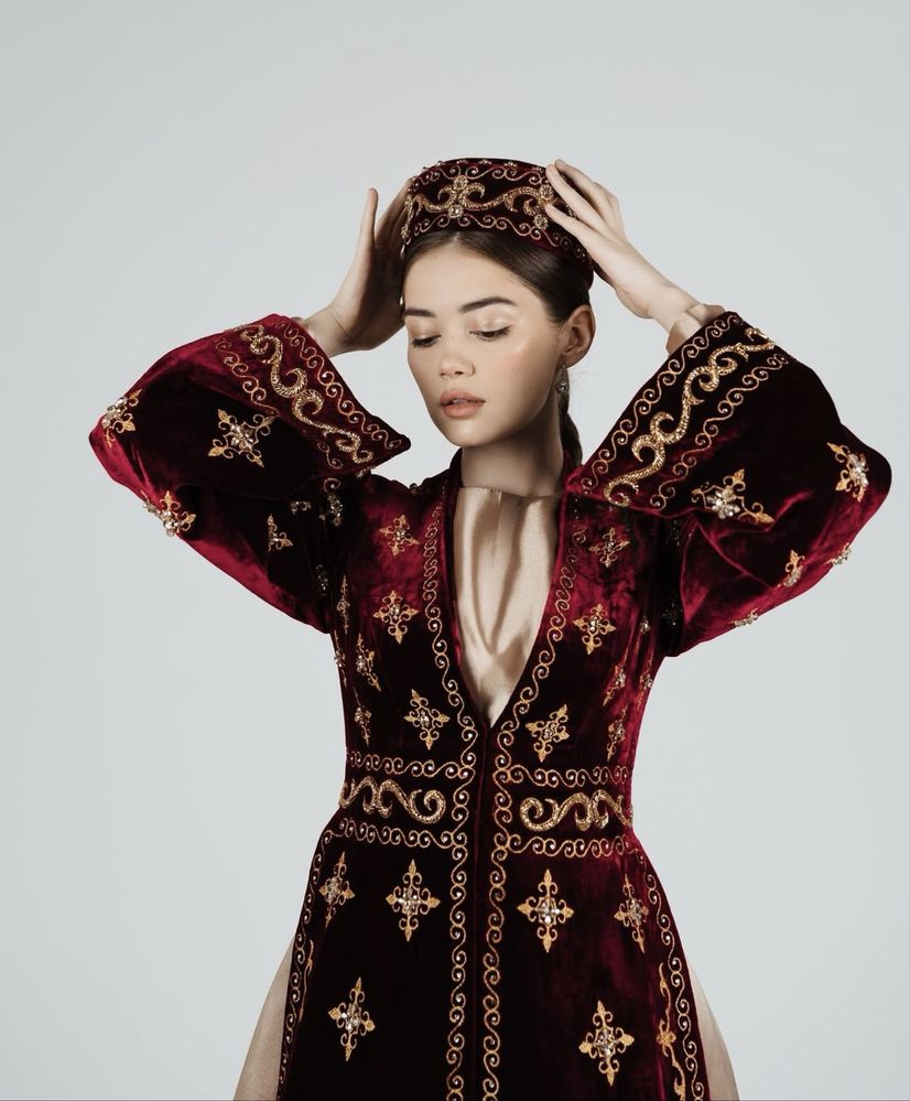 Кажекей и бешпент Medina Saktaganova