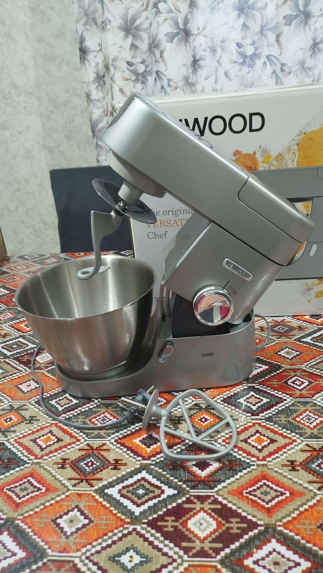 Продам кухонный комбайн