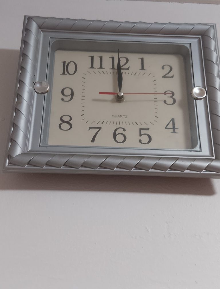 Часы для дома настенные