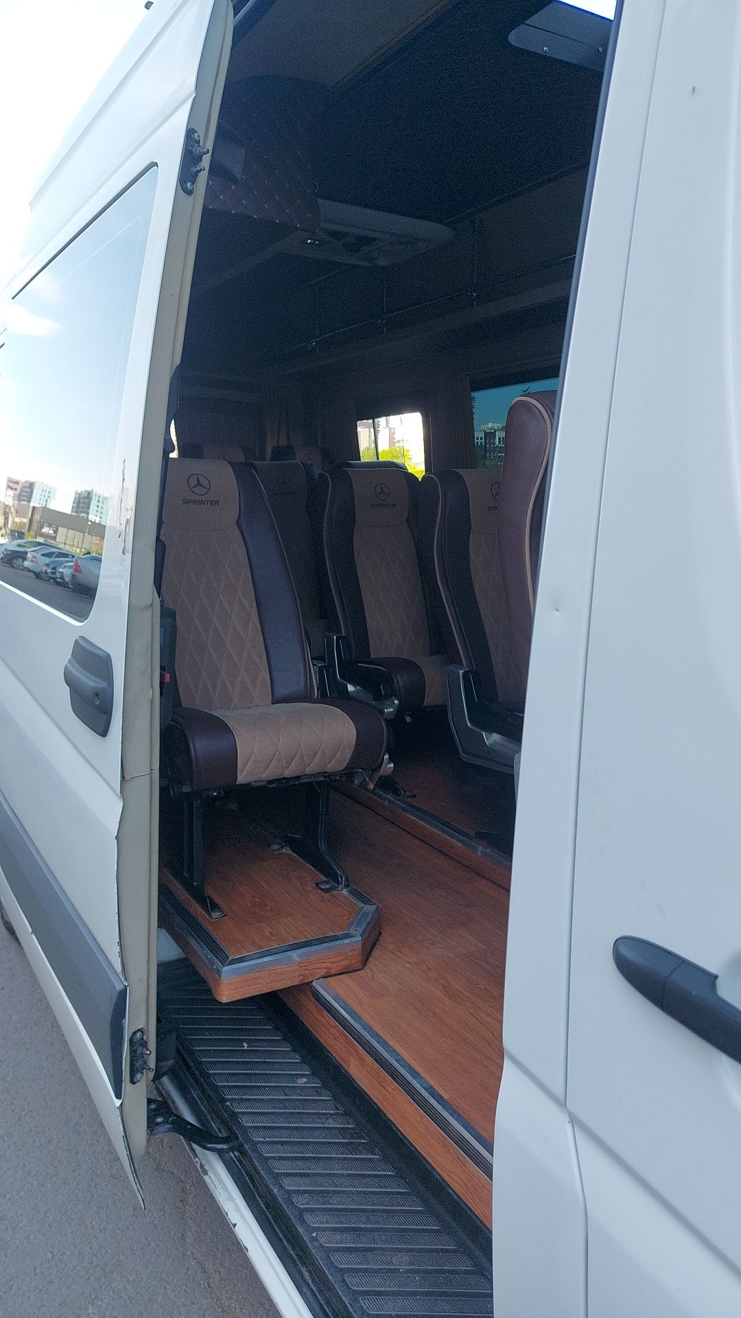 Mercedes Sprinter. Аренда микроавтобуса, развозка, межгород минивэн