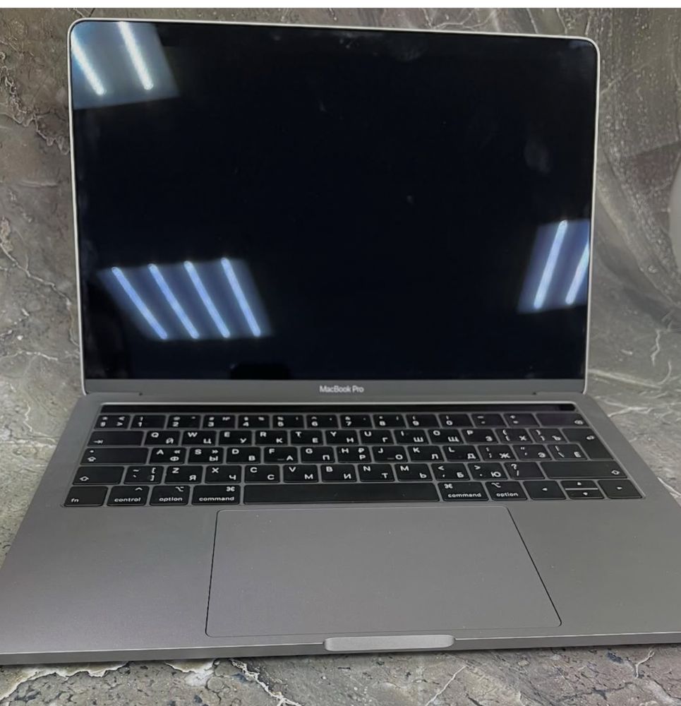 Macbook PRO 2020 (лот:303122) Экибастуз,Ауэзова 36
