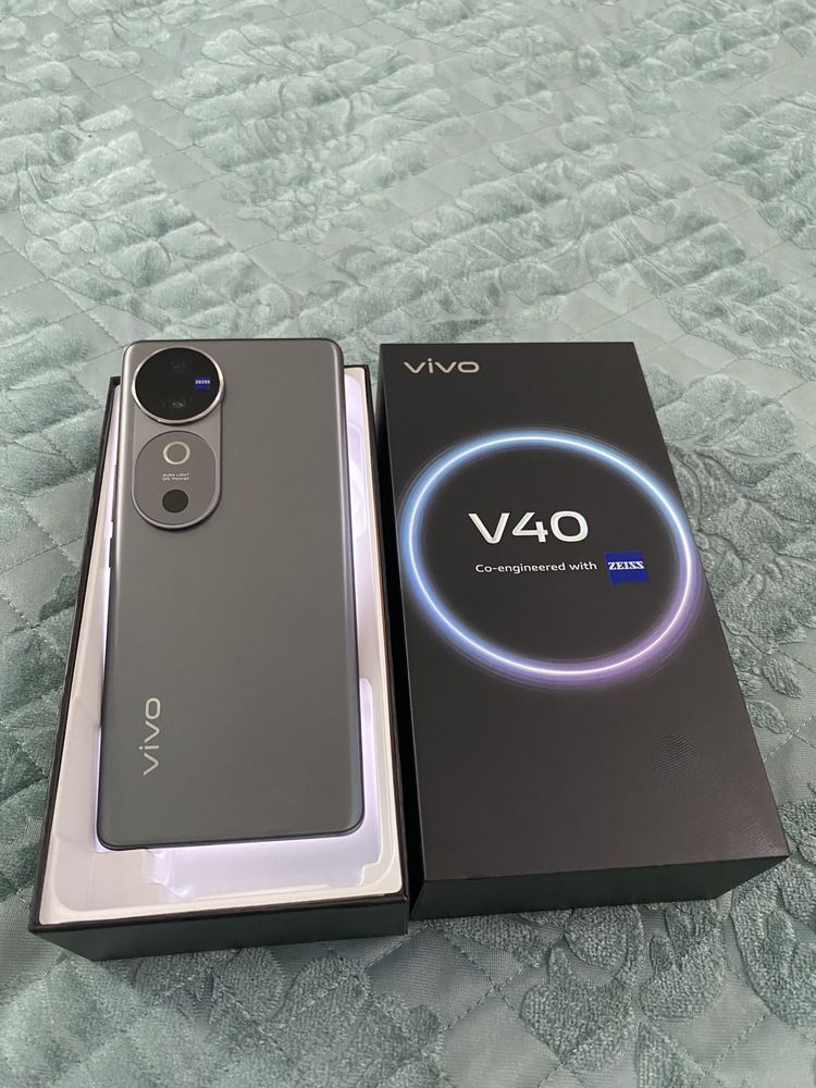 Vivo V40. 5G.   12/256