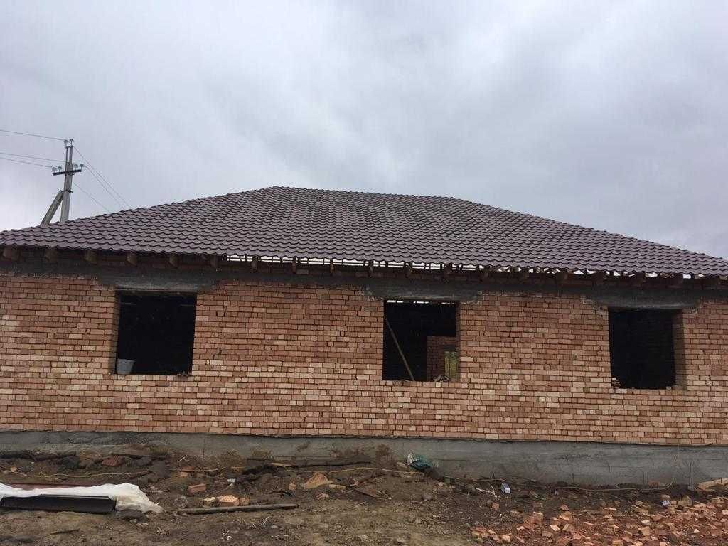 5 комнатный дом из красного кирпича