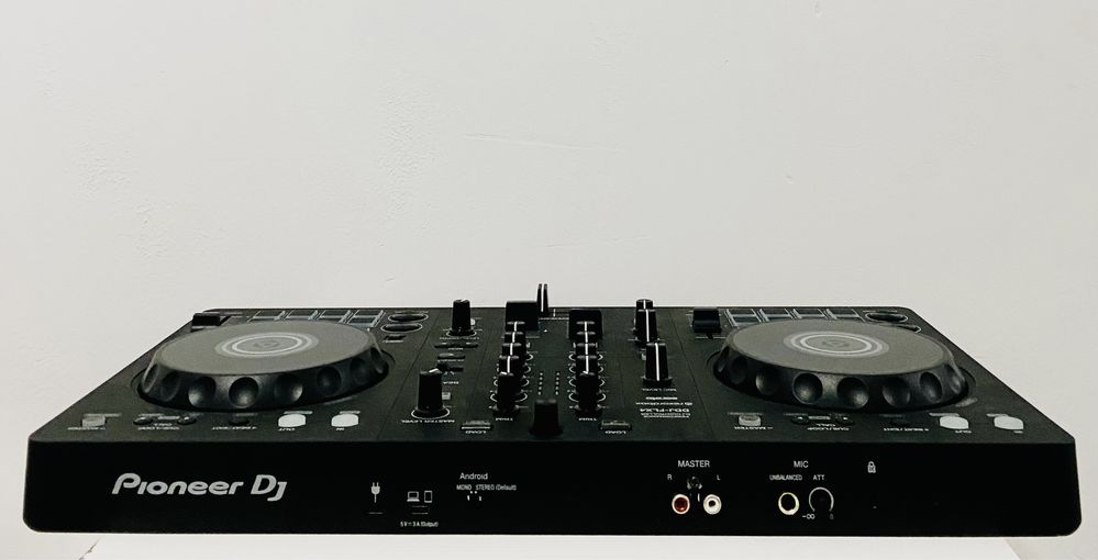 Диджей кантроллер DDJ-FLX4
