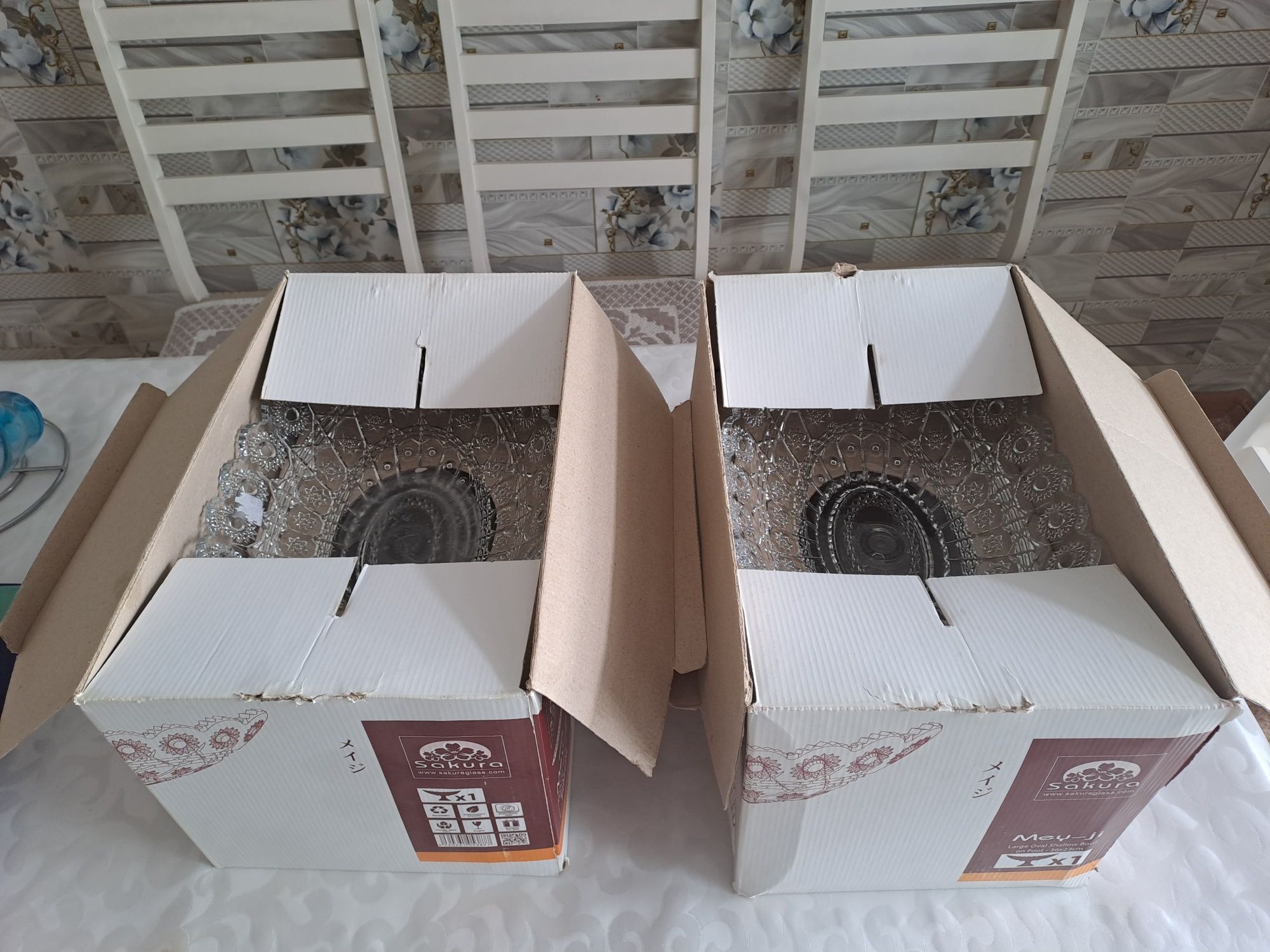Продам вазы под хрусталь.