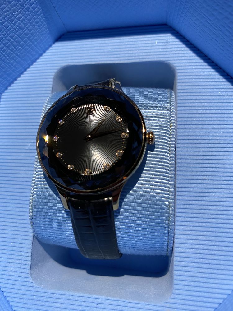 Часы swarovski продам