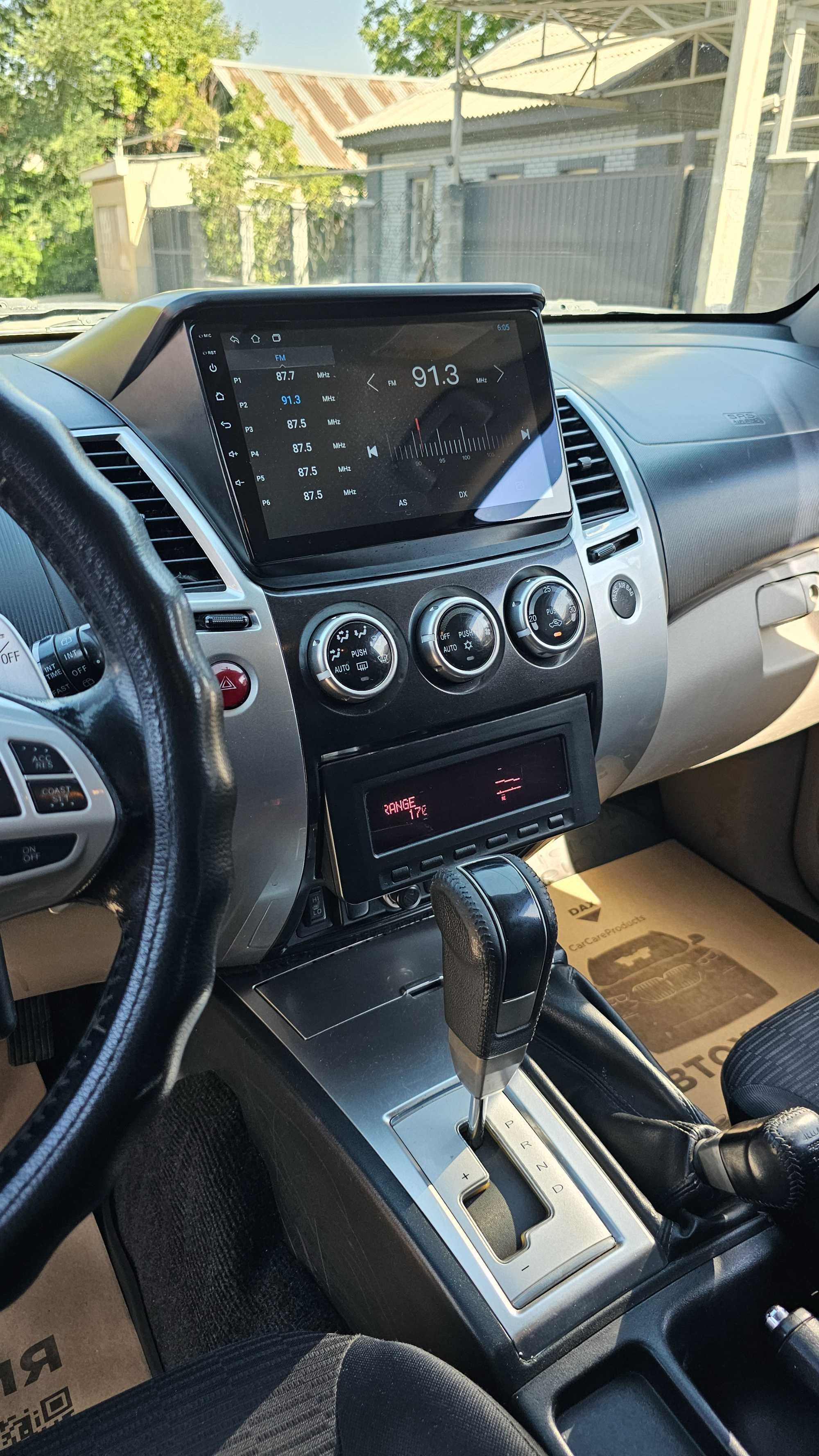 Mitsubishi Pajero Sport 2013