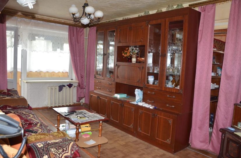 Продам трехкомнатную квартиру