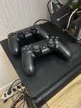 Продается ps 4 в Астане на левом берегу с играми и с 2 мя джойстиками