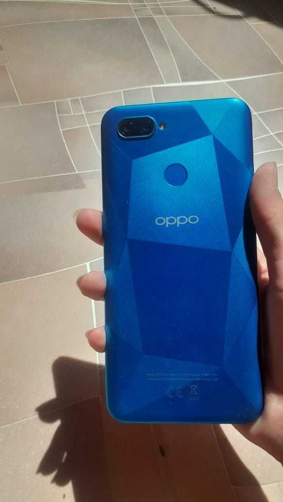 Oppo a12 память 32 Гб телефону 2 года в хорошем состоянии,без царапин.