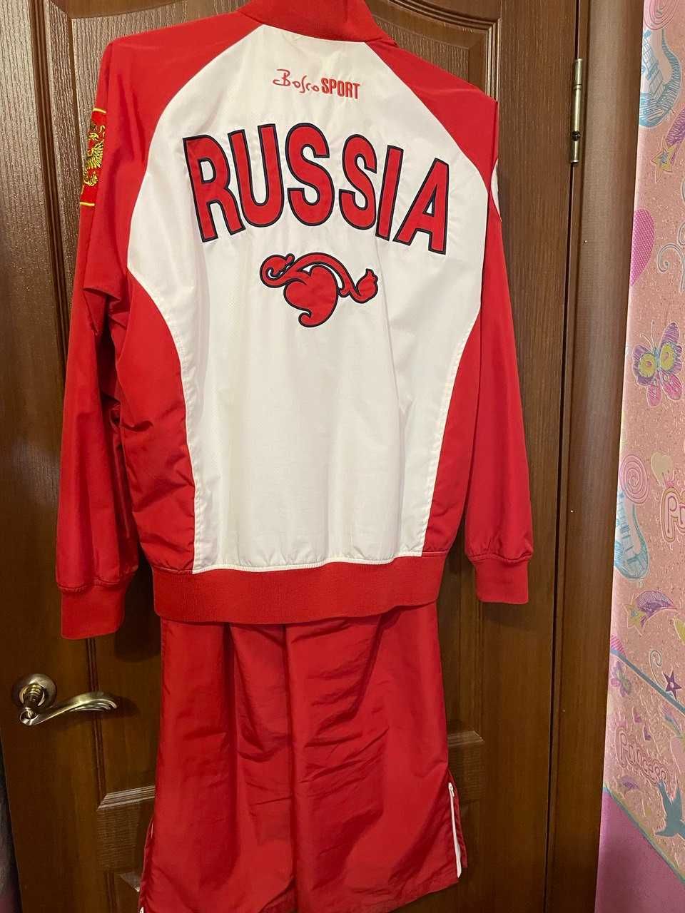Спортивный костюм