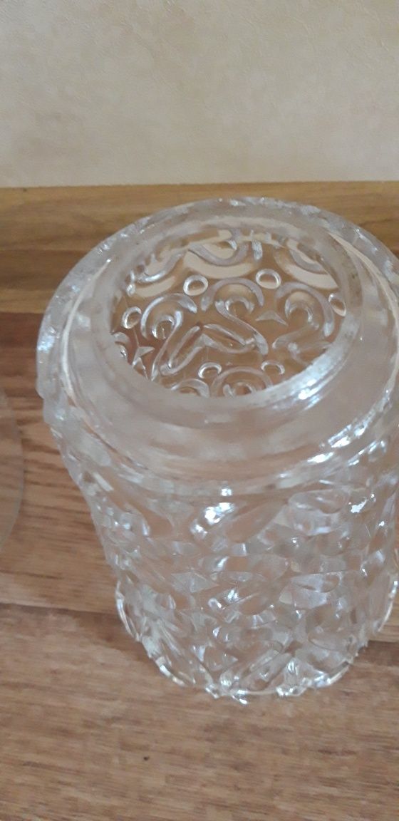 Плафоны  разные  , 2 шт. одинаковые