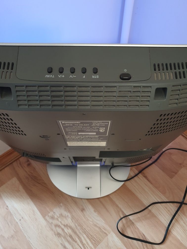 Продам жк телевизор Panasonic TX-20LA2T