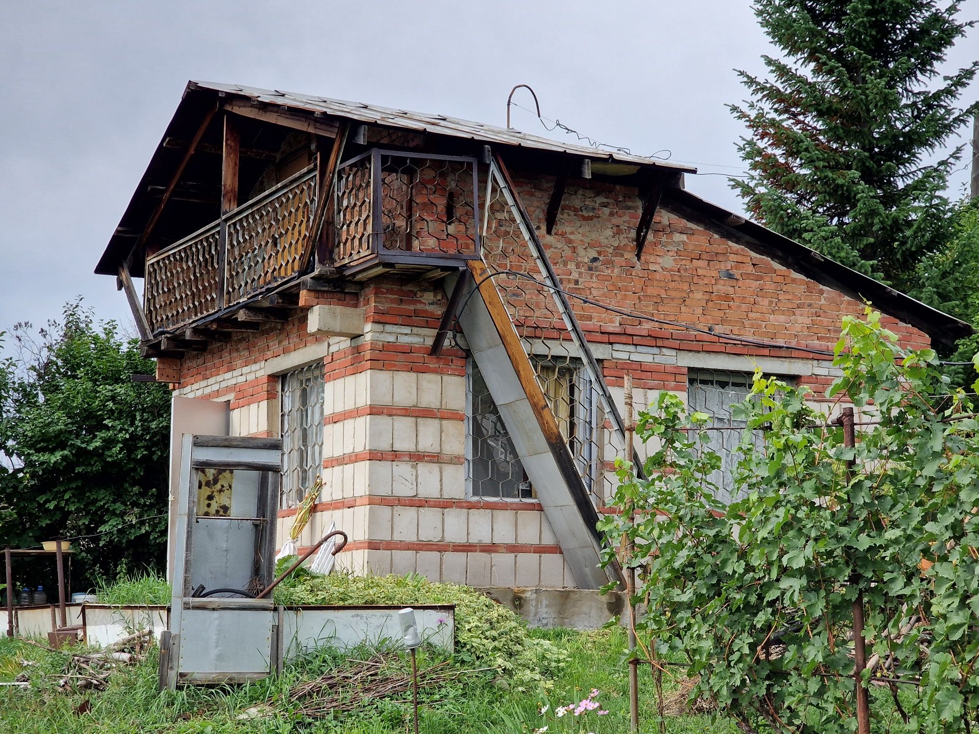 Продам дачу с видом на Залив,Дом кирпичный,10 соток,баня