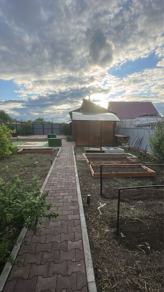 Продам грядки. При покупке больше  4 х штук, доставка бесплатная!