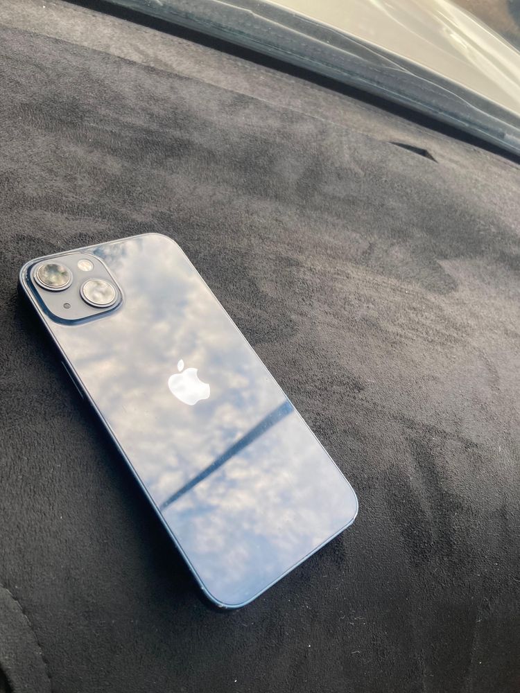 Iphone 13 128gb.