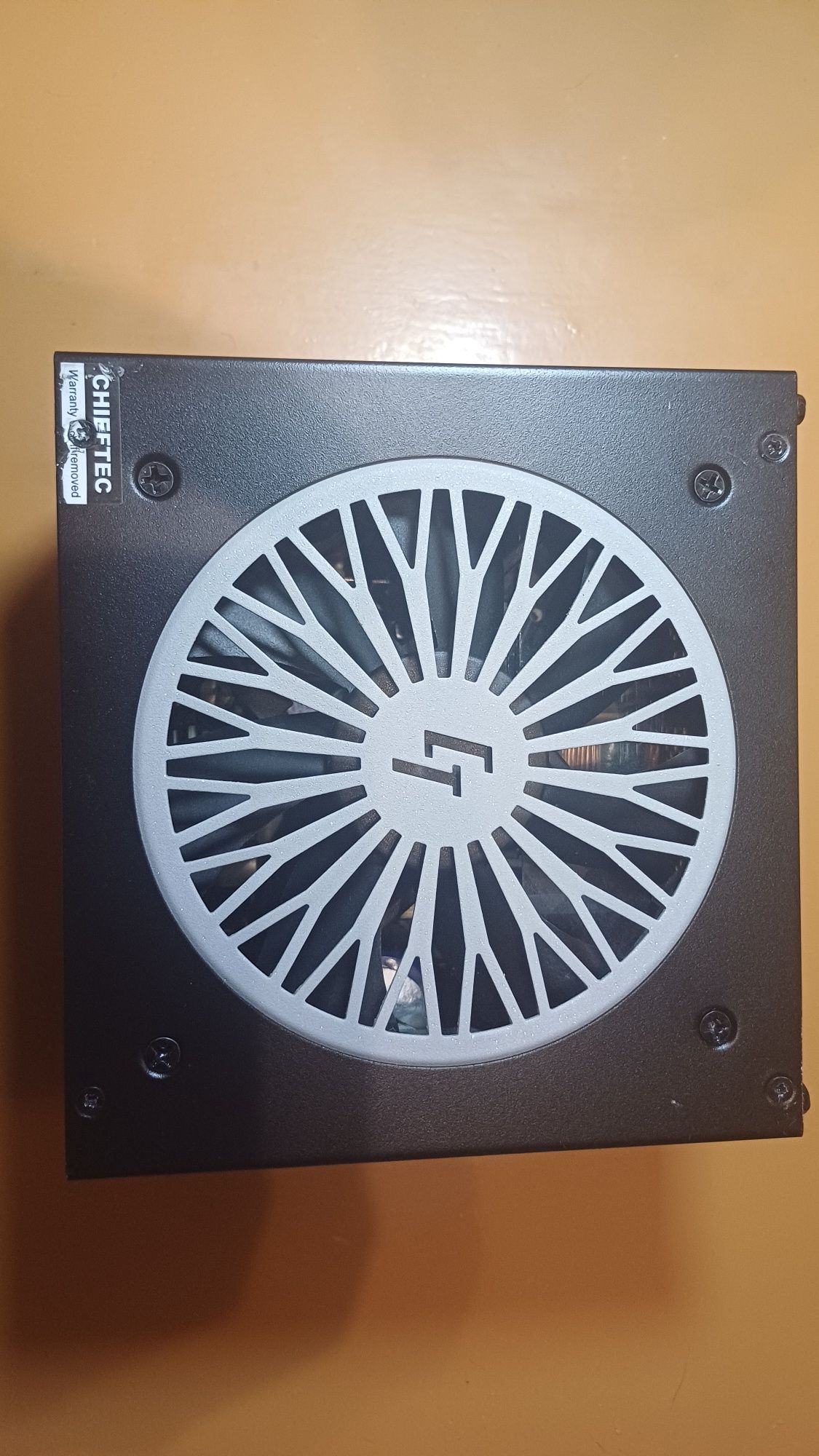 Chieftronic Powerup GPX-750FC 750W | На запчасти, восстановление