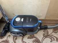 Продается пылесос Midea MKZ 18C синий