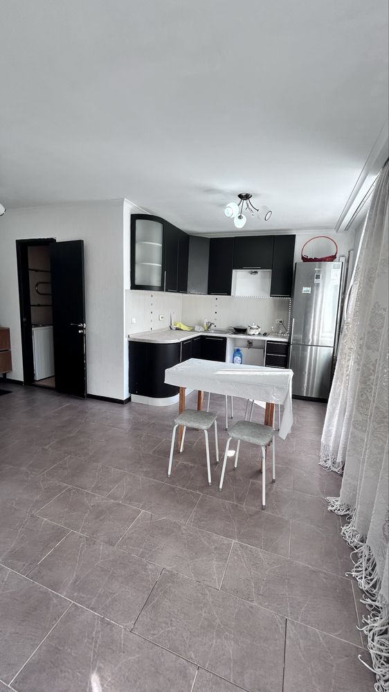 Продам 1 ком кв студия 40 м2