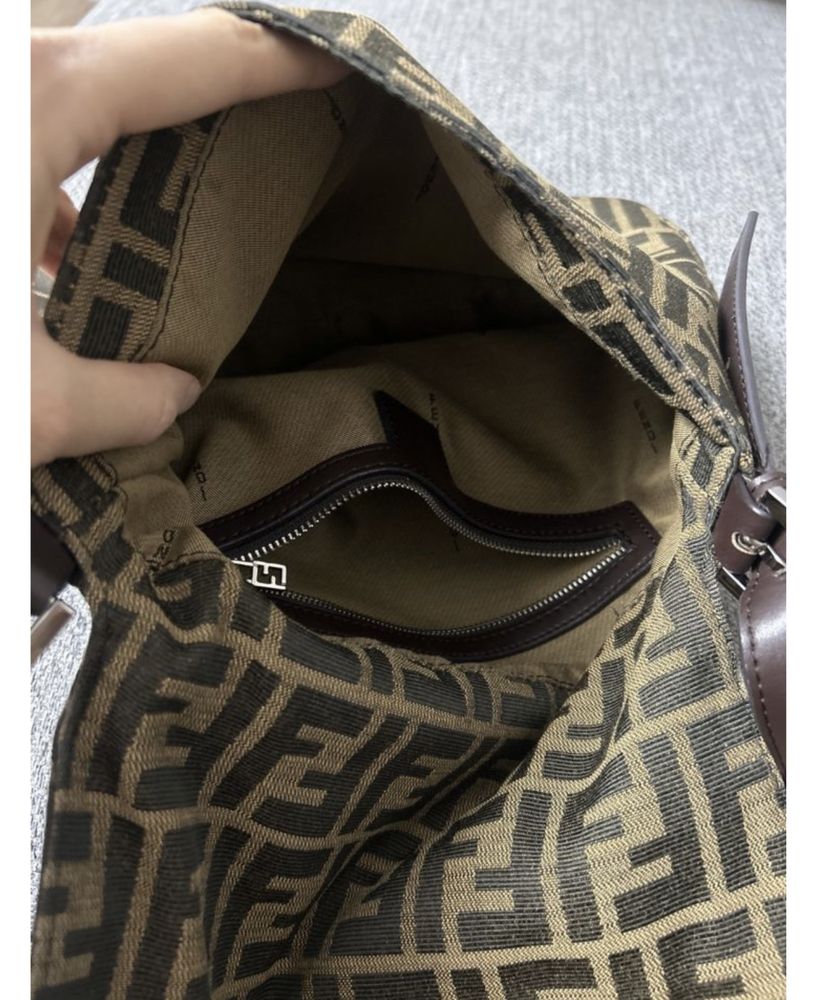 Срочно продам сумку Fendi багет