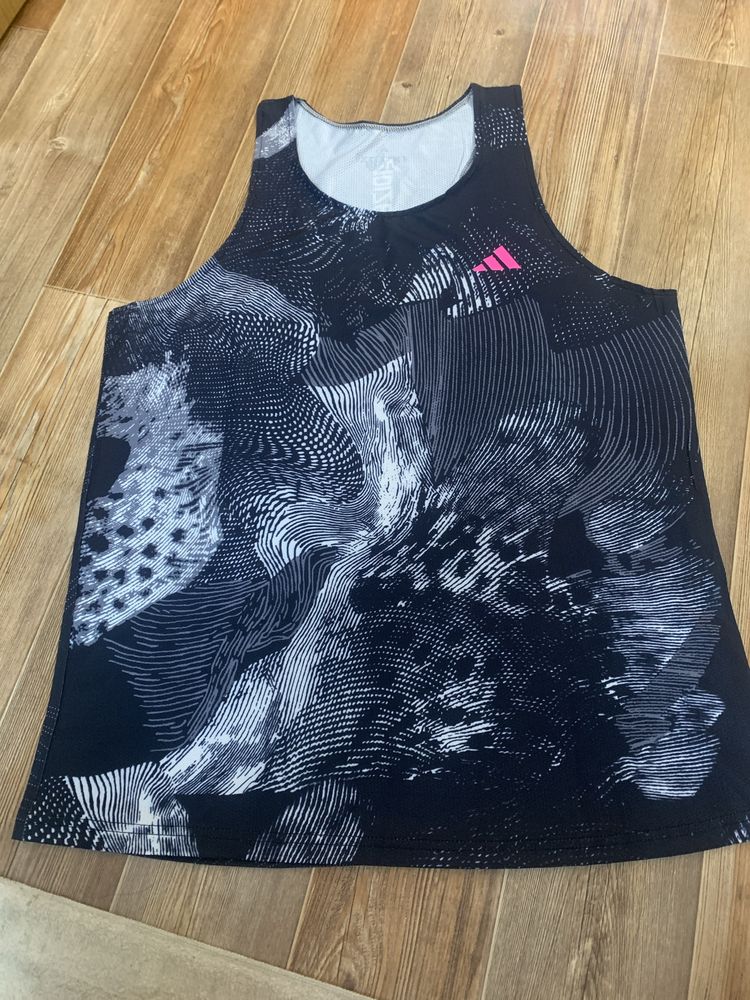 продается майка для бега adidas