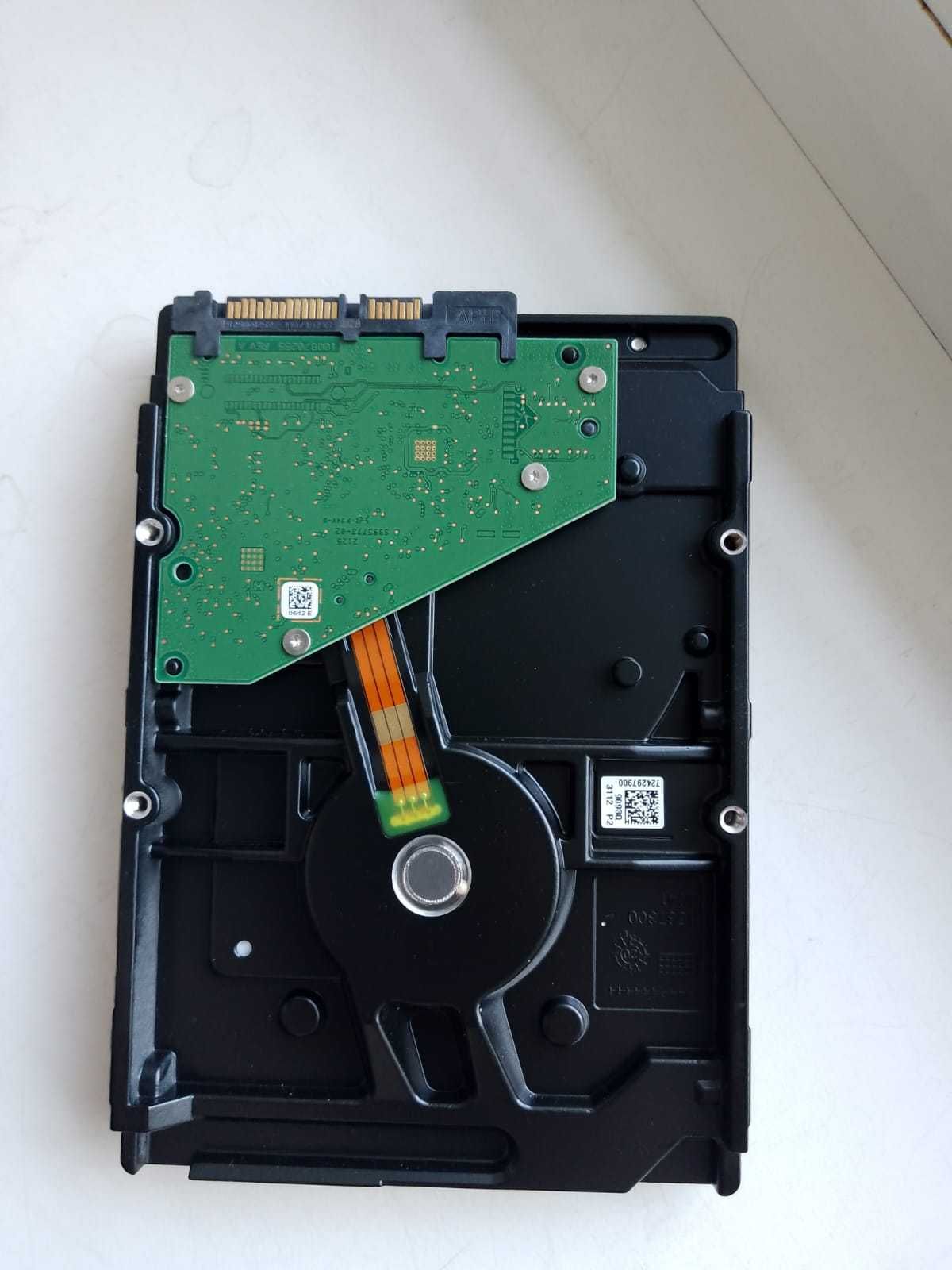 Продам жесткий диск 1TB - 8000тг. Б/у. Без поврежденных секторов.