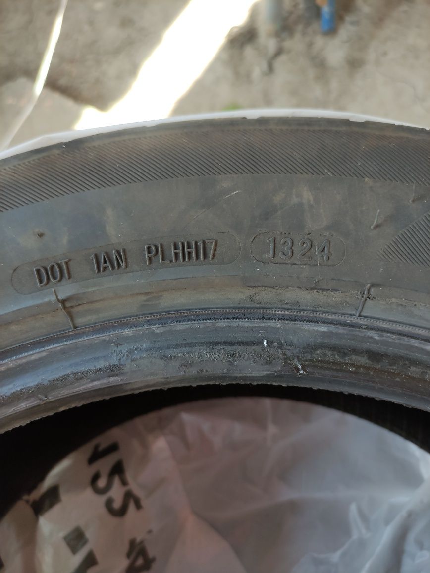 Продам шины 215/ 55 R 17