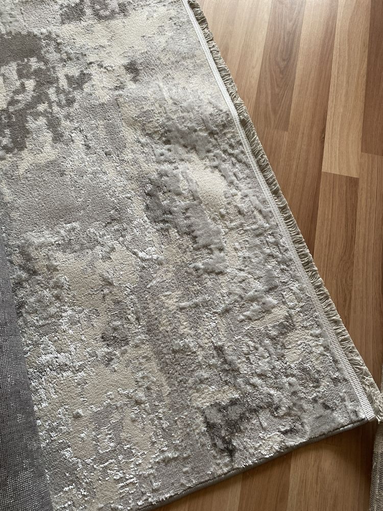 Продам хороший ковер и ковровую дорожку