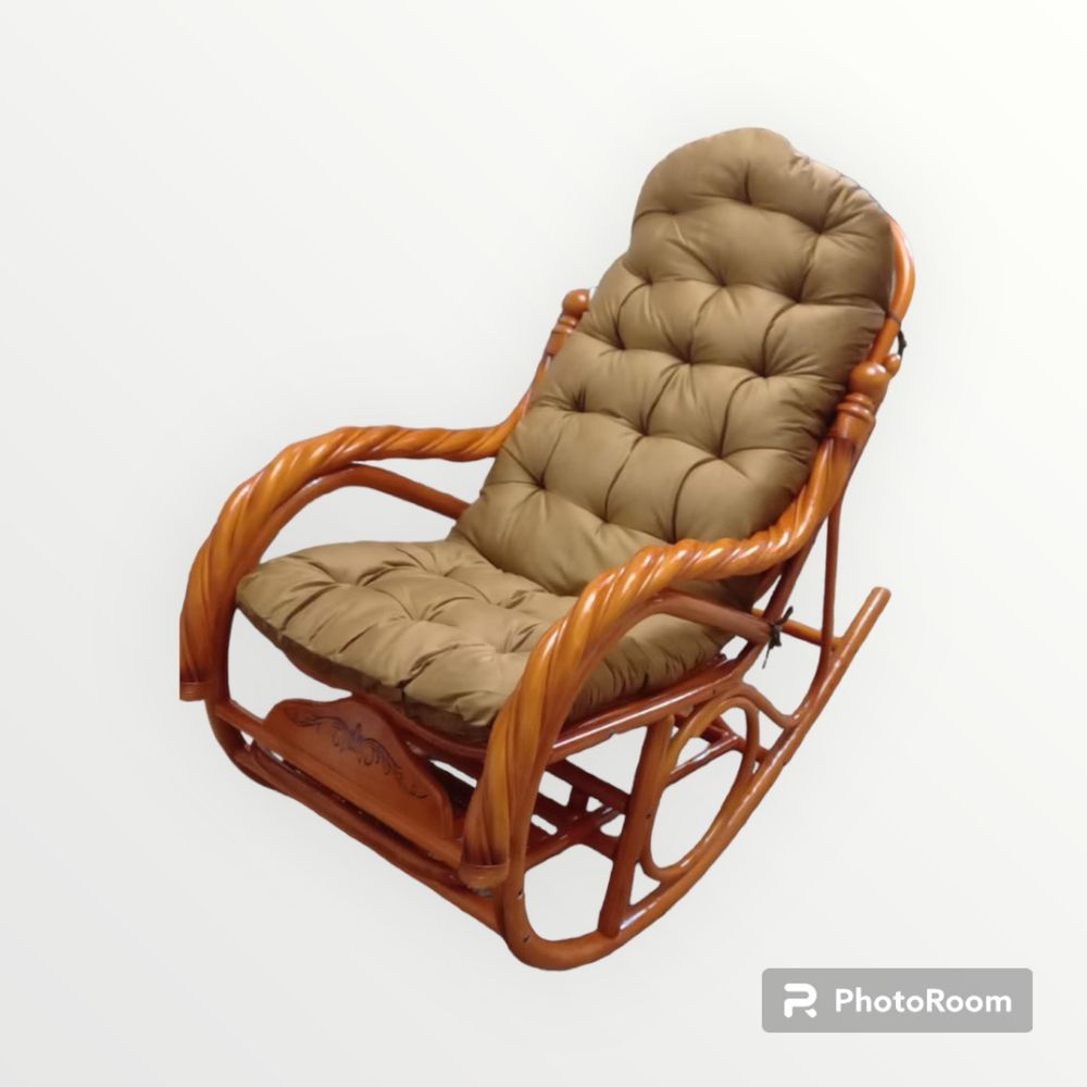 Кресло качалка из Бамбука