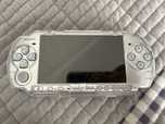psp 3000 mystic silver в идеальном состояние устоновлено где то 40 игр