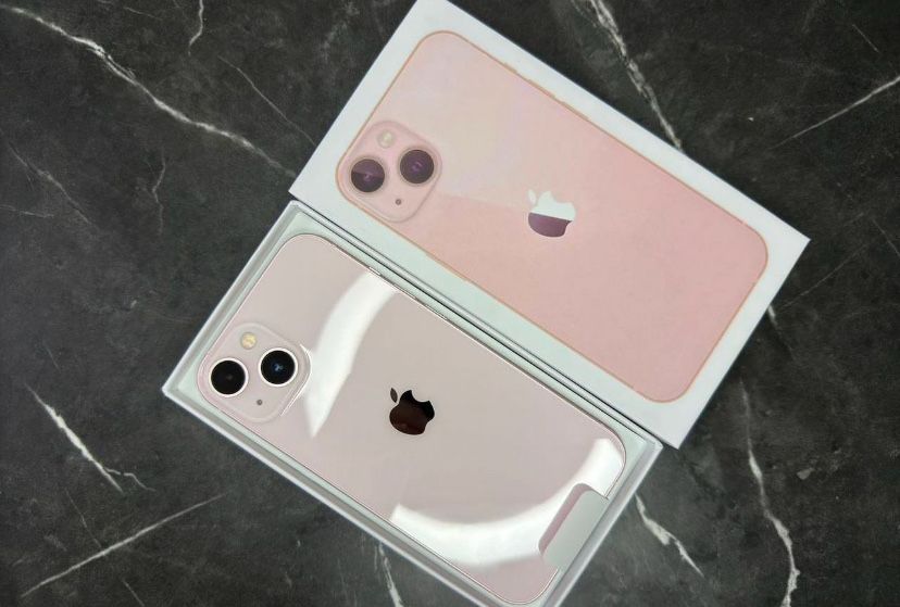 iPhone 13 с гарантией