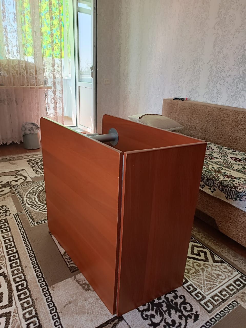 Стол дастархан низкий