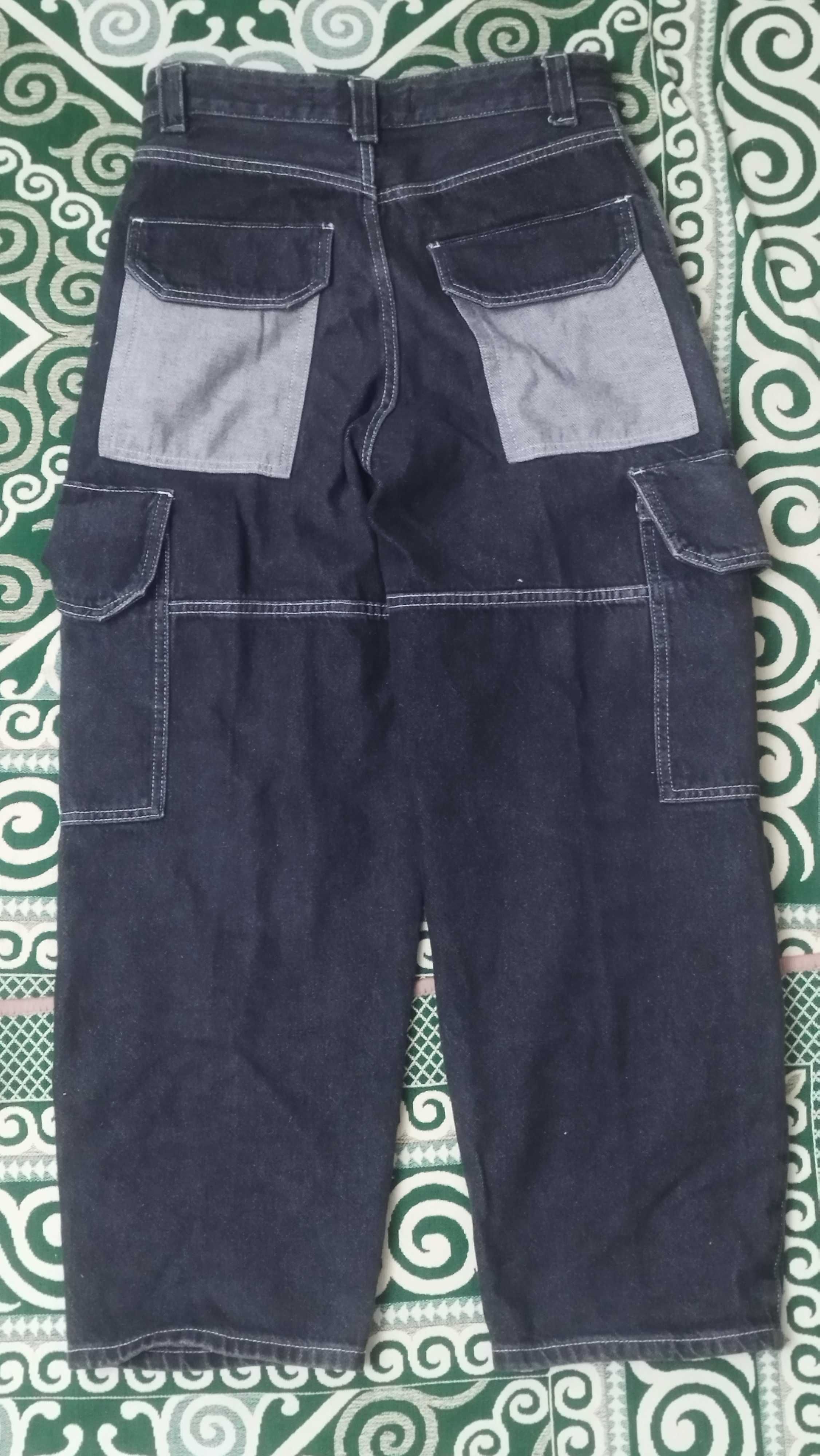 Джинсы Bershka, черно белые
