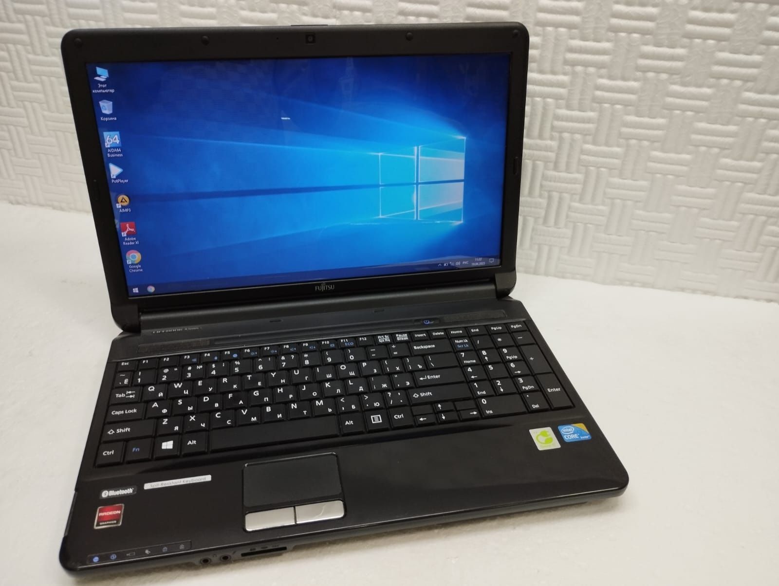 Ноутбук для работы Fujitsu Core i3/ОЗУ4Gb/SSD 120Gb +Win10 и Office 19