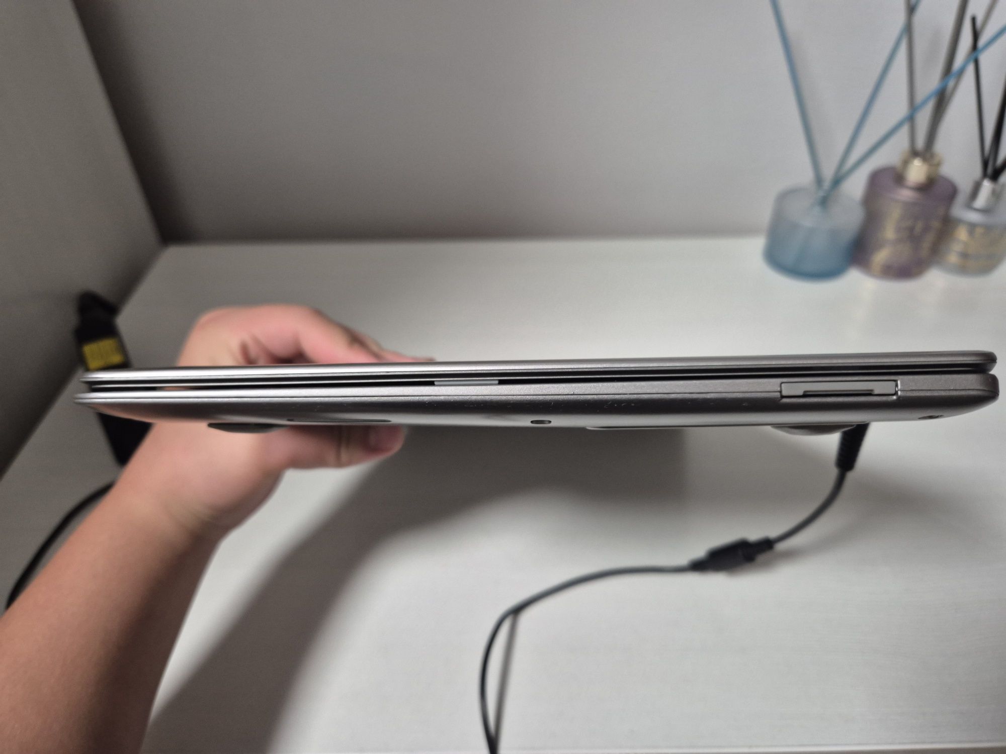 Asus aspire s3.   .