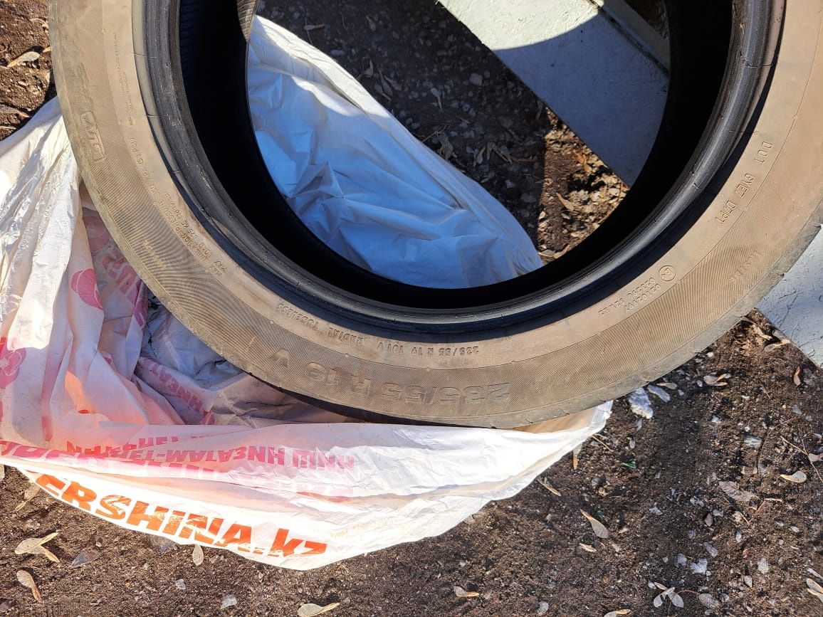 Продам резину лето continental 235/55/r19