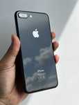 IPhone 8 Plus в отличном состоянии