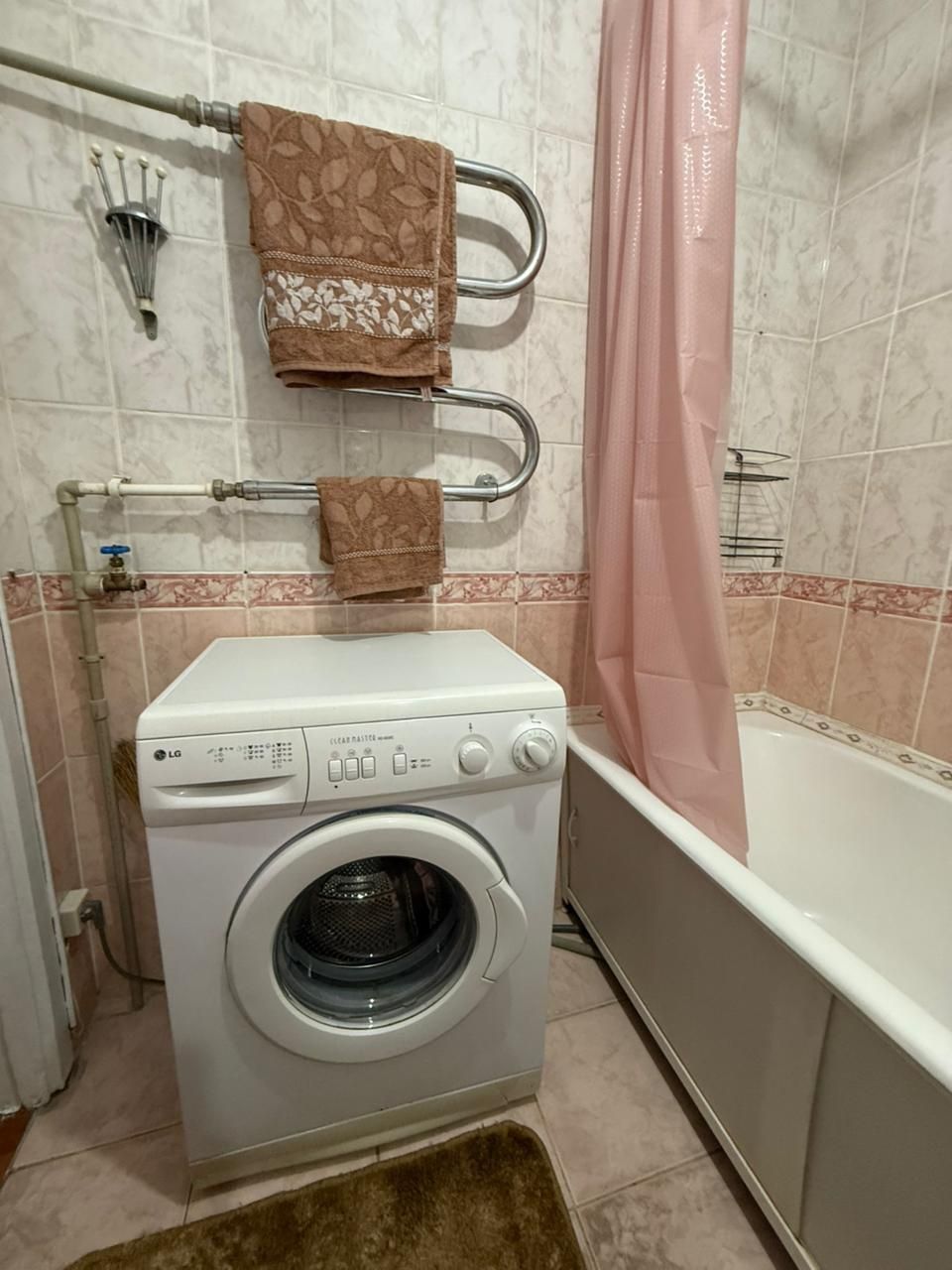 Сдам квартиру на сутки 2ком В Центре