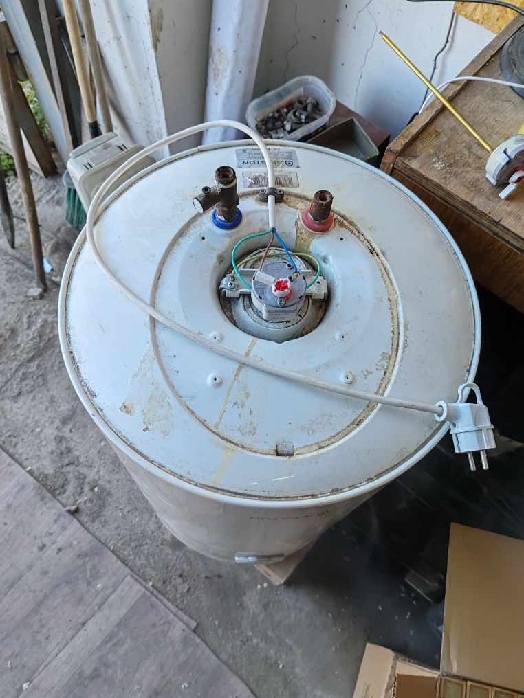 Водонагреватель ARISTON