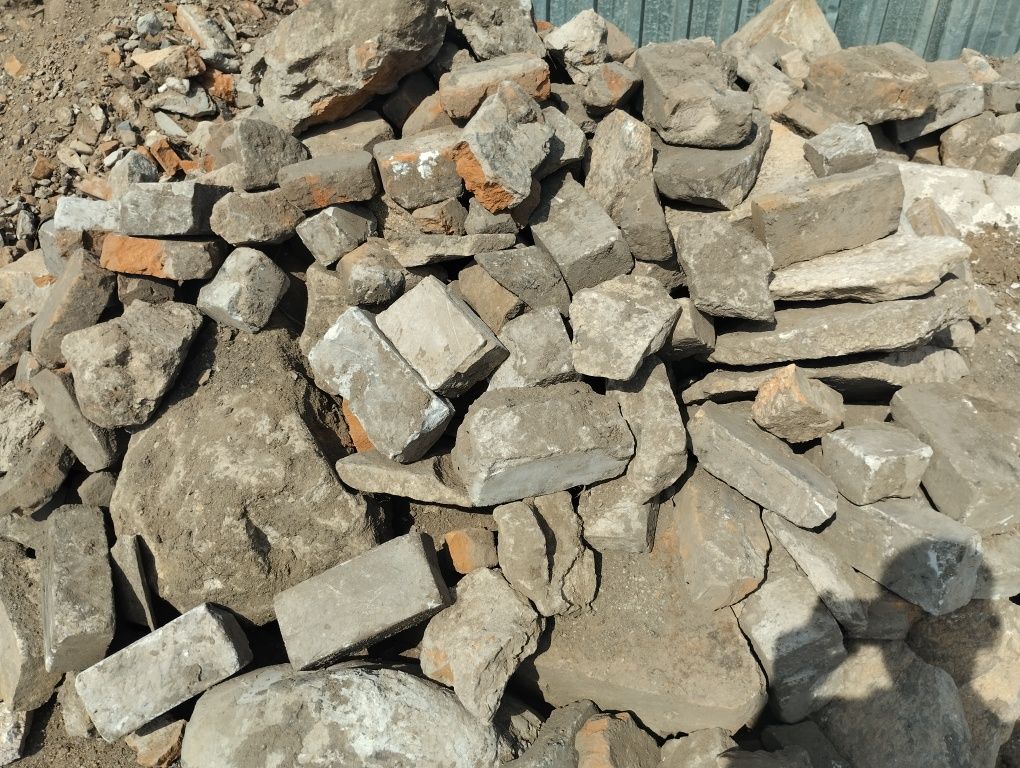 Продам блужниковые камень