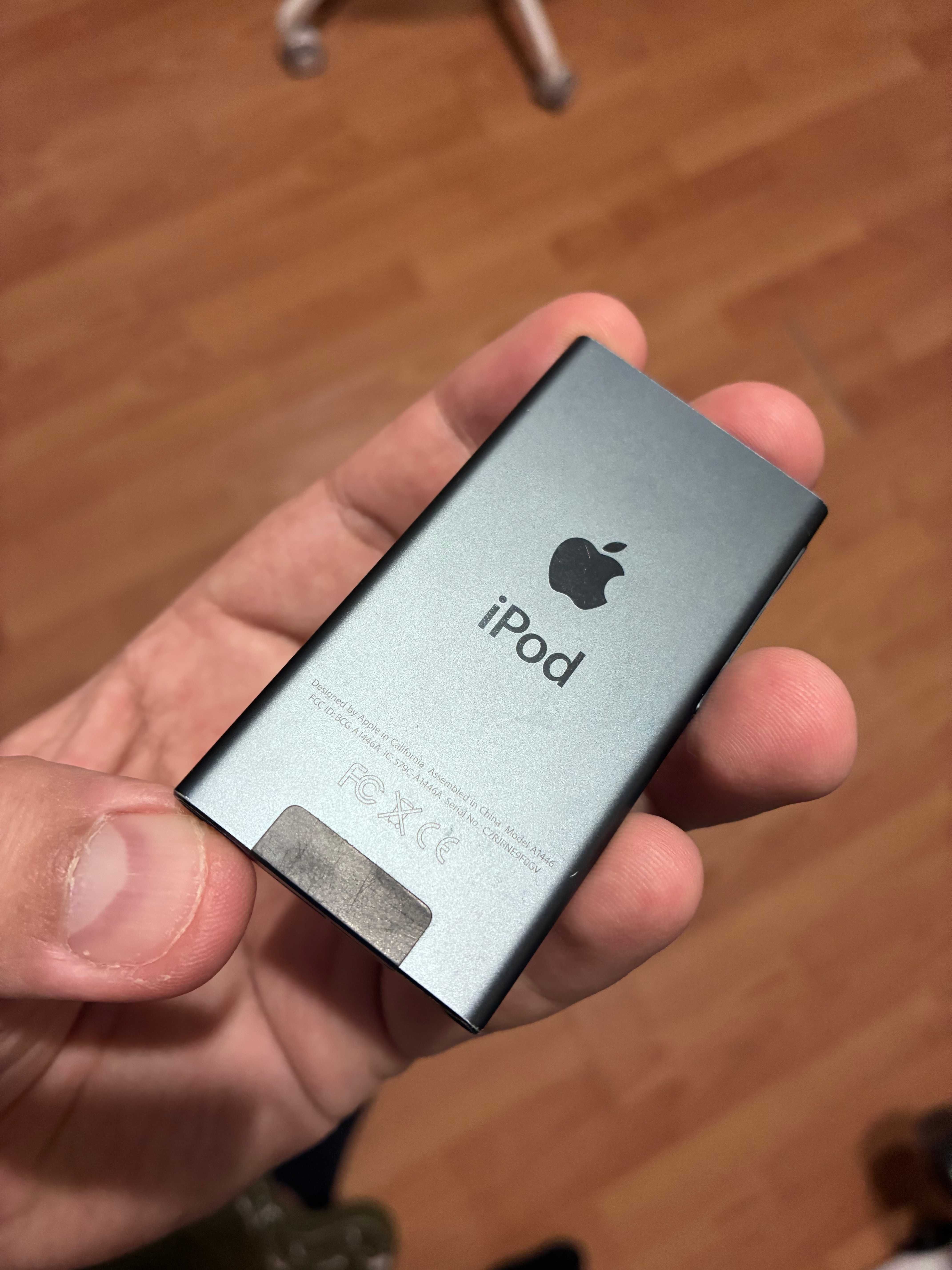 iPod nano 7 black 16GB