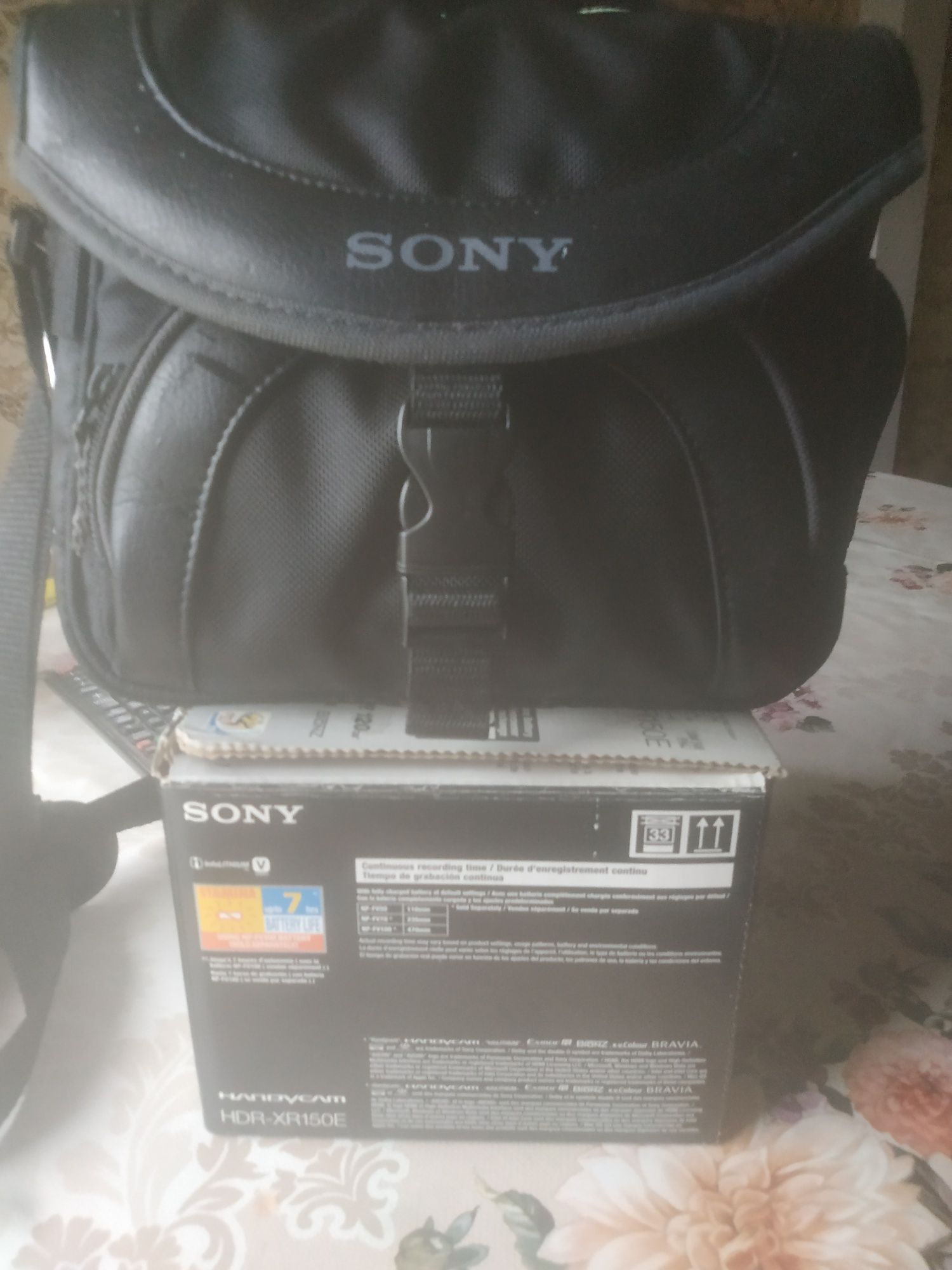 Продам видеокамеру Sony HDR-XR150E