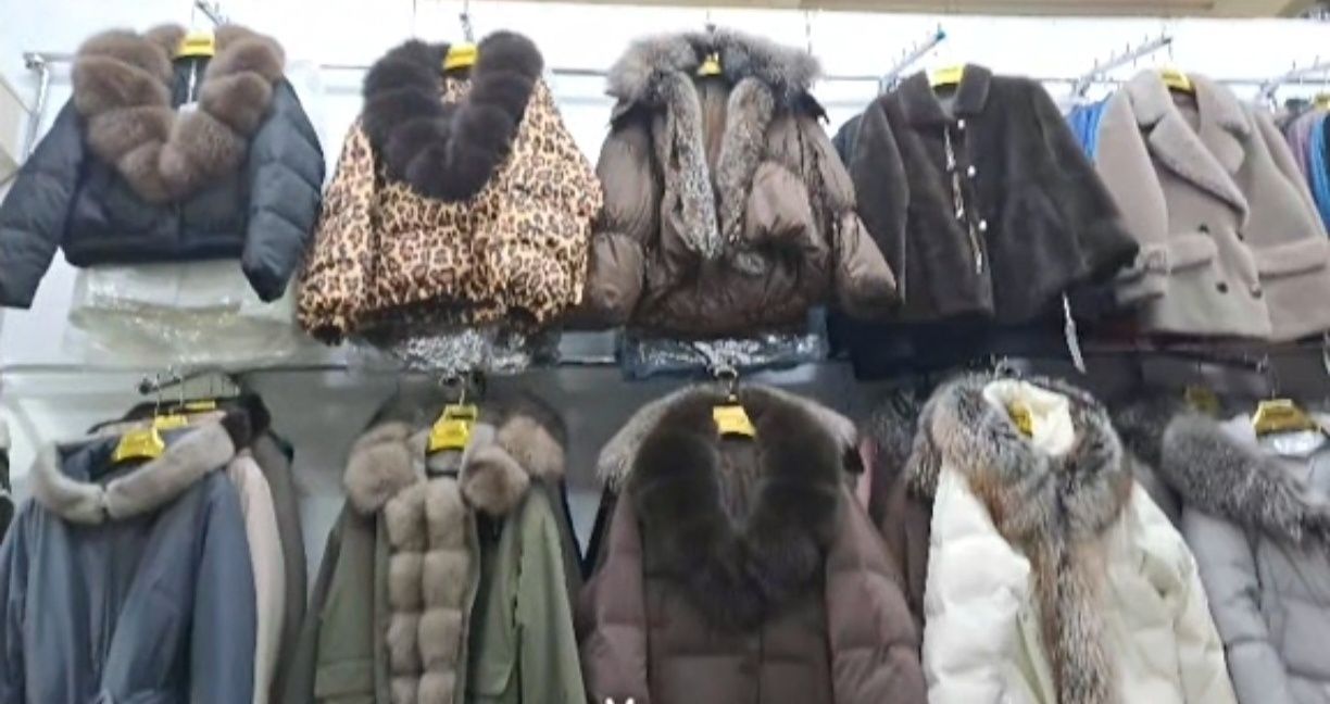 Срочно  Продаётся готовый бизнес бутик в  Астане женский одежды. И кур
